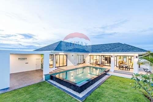 picture [920601001-38] 3 Bed 2 Bath Pool Villa in Hua Hin Soi 112 For Sale - 7/47