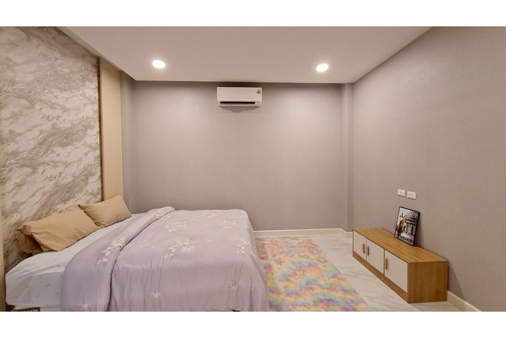 รูป [920311006-309] ขายพูลวิลล่าหรู สไตล์โมเดิร์น พัทยา - หนองไม้แก่น พร้อมเข้าอยู่! - รูปที่ 8/32