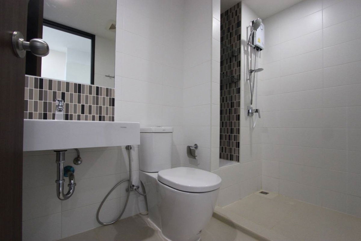 รูป ให้เช่า Beyond Sukhumvit : บียอนด์ สุขุมวิท ห้อง Duplex - รูปที่ 8/8