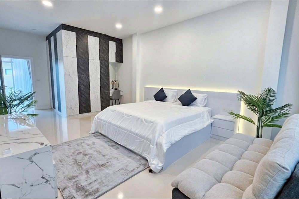 picture [920311028-274] Last chance! Luxury corner house for sale @Garden Ville 6 Pattaya. - 2/30
