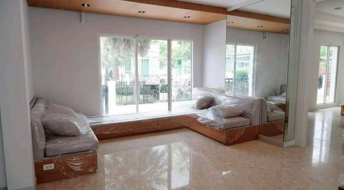 รูป เช่า ให้เช่า ปล่อยเช่า บ้านหรู 3 ชั้น รามคำแหง Grand Bangkok Boulevard พระราม 9 – ศรีนครินทร์ ราคาถูก สนใจ Line: @951qfbfi - รูปที่ 2/10