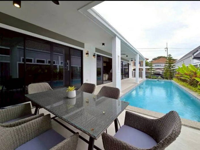 รูป บ้านสไตล์นอร์ดิกพูลวิลล่า ทันสมัย ขอบอ่างมาบประชัน พัทยา - รูปที่ 2/24