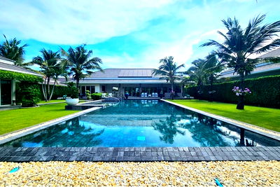 บ้านเดี่ยว ชะอำ เพชรบุรี : [920601001-687] เดอะ คลาวด์ส 1 พูลวิลล่าหรูสไตล์โมเดิร์น 7 ห้องนอน 8 ห้องน้ำ ทางตอนเหนือของหัวหิน