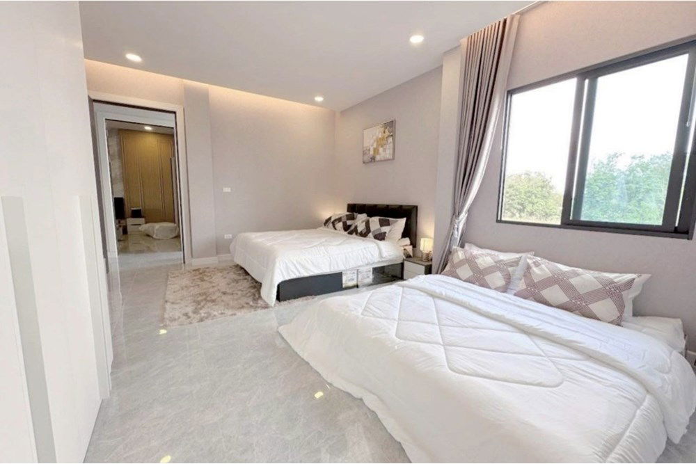 รูป [920311006-309] ขายพูลวิลล่าหรู สไตล์โมเดิร์น พัทยา - หนองไม้แก่น พร้อมเข้าอยู่! - รูปที่ 21/32