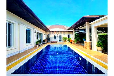 Houses for sale Hua Hin Prachaubkirikhan : [920601001-53] 3 Bed 2.5 Bath Nice Villa Hua Hin Soi 6 For Sale