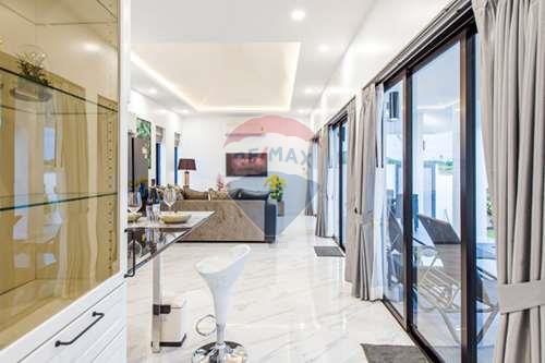 picture [920601001-38] 3 Bed 2 Bath Pool Villa in Hua Hin Soi 112 For Sale - 15/47