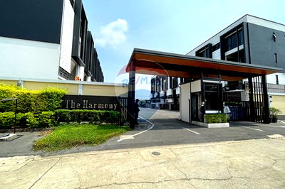 เช่าทาวน์โฮม เกษตร : [920071080-90] ทาวน์เฮ้าส์ลาดพร้าว: สะดวกครบครัน ใกล้ MRT