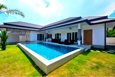 Houses for sale Hua Hin Prachaubkirikhan : [920601001-517] Hua Hin Grand Hills, 3 Bed 3 Bath, Hua Hin Soi 70 For Sale