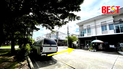 ทาวน์โฮม สมุทรปราการ : ขายทาวน์โฮมหลังมุม กัสโต้ บางนา–สุวรรณภูมิ โซนหน้าสวน อยู่ต้นโครงการ เดินทางสะดวก ใกล้สุวรรณภูมิ