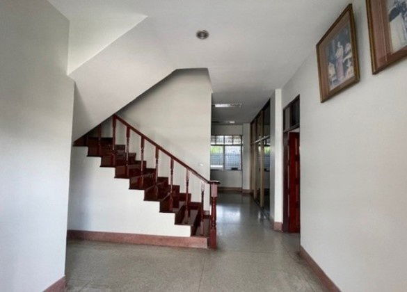 รูป ให้เช่าทาวน์โฮม 4 ชั้น / พหลโยธิน 32 เสนานิคม 1 / ใกล้ MRT เสนานิคมประมาณ 1 กิโลเมตร / ไม่มีเฟอร์นิเจอร์ / อยู่อาศัย หรือ Home Office จดบริษัทได้ - รูปที่ 3/16