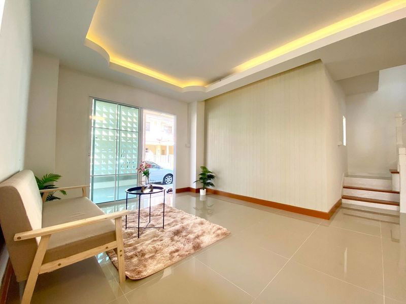 รูป ขายทาวน์เฮ้าส์หลังมุม พฤกษา ซี บ้านหน้าทิศเหนือ ทำเลดี ราคาสุดคุ้ม เพียง 1.99 ล้านบาท - รูปที่ 4/21