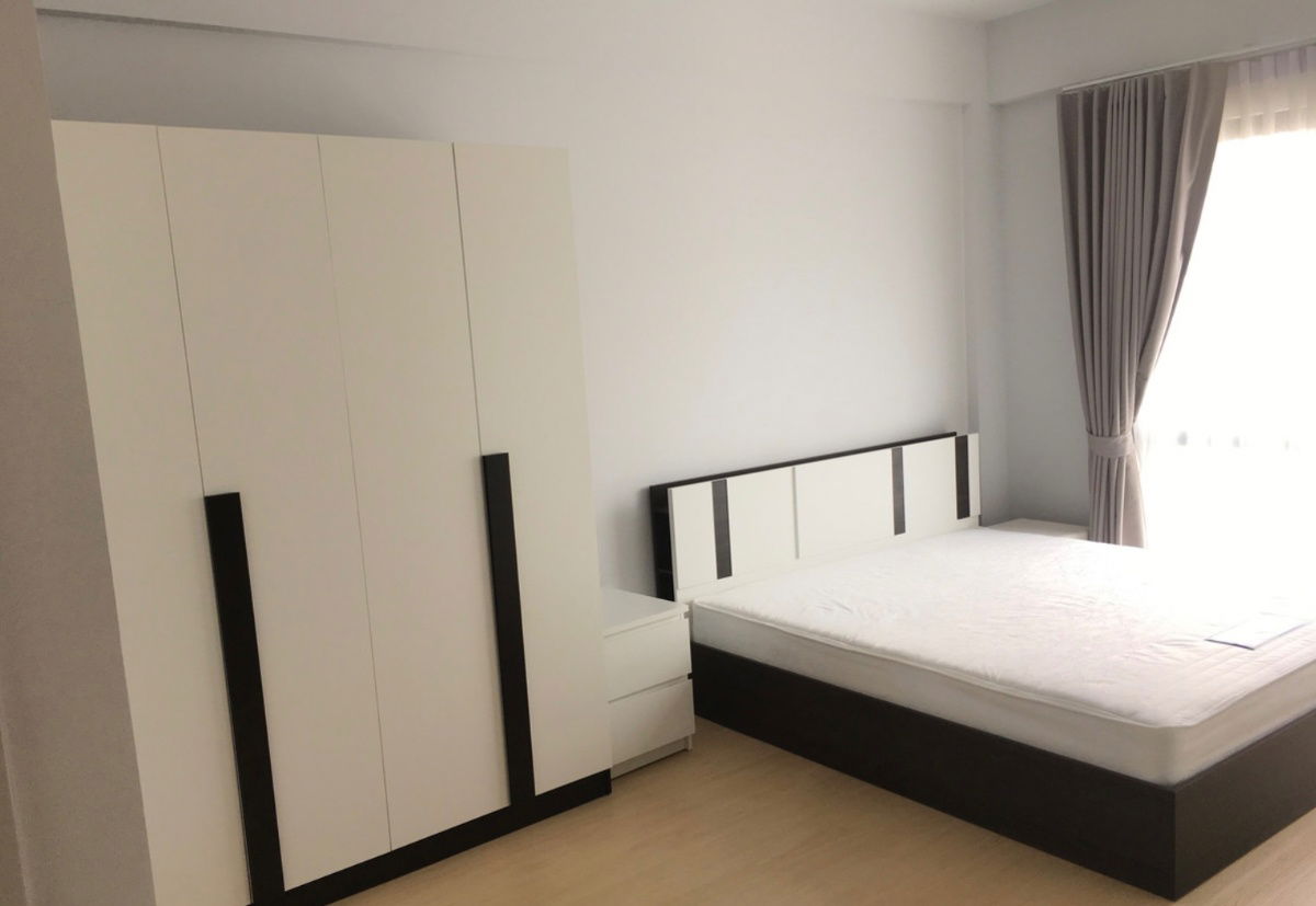 picture Townhouse for rent, 4 floors, Soi Suan Phlu 1, Sathorn beautiful, good location, ready to move in, near BTS Saladaeng. Interested, add Line @841qqlnr - 5/11