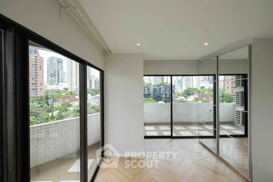 รูป คอนโด 3-ห้องนอน ที่ ริชมอนด์ พาเลส คอนโดมิเนียม ใกล้ BTS พร้อมพงษ์ (ID 2433538) - รูปที่ 14/21