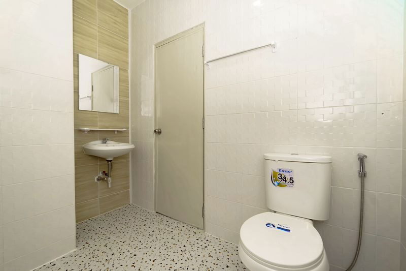 รูป ขายทาวน์เฮ้าส์รีโนเวทใหม่เอี่ยม หมู่บ้านบัวทอง 4 ทำเลทองใกล้ BTS สายสีม่วง เพียง 1.79 ล้านบาท  - รูปที่ 11/18