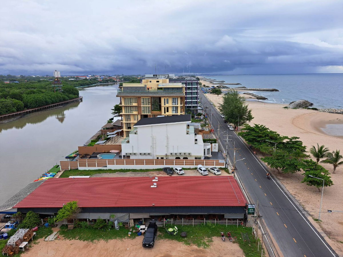 รูป ให้เช่าคอนโดหรู เดอะ อัลติเมท ริเวอร์ บีช (ริมหาดแสงจันทร์) อ.เมืองระยอง จ.ระยอง วิวทะเล บรรยากาศดี - รูปที่ 19/19