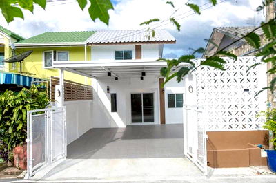 บ้านแฝด เดอะ สแควร์ บางใหญ่ : ขายบ้านแฝด 2 ชั้น หมู่บ้านรัตนาธิเบศร์ ทำเลดี ใกล้เซ็นทรัลเวสเกต และรถไฟฟ้าคลองบางไผ่ เพียง 3.29 ล้านบาท สนใจติดต่อ