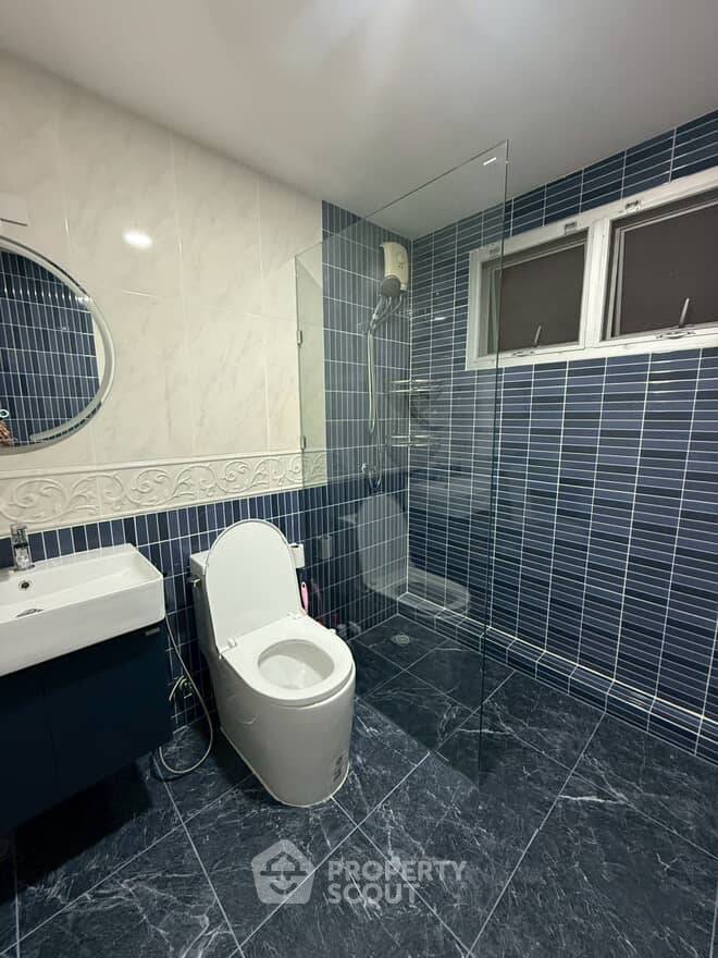 รูป คอนโด 2-ห้องนอน ที่ วอเตอร์ฟอร์ด พาร์ค พระราม 4 ใกล้ BTS พระโขนง (ID 2433986) - รูปที่ 5/9