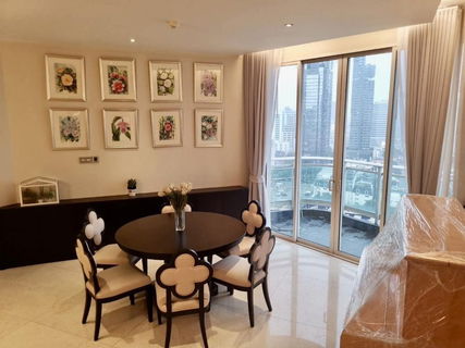 รูปภาพ Next to BTS Chong Nonsi Station and with a view of the MahaNakhon building, The Infinity Sathorn