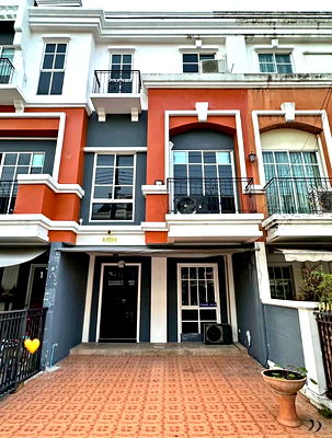 ทาวน์โฮมให้เช่า : ให้เช่าทาวน์โฮม Plus City Park Ekamai–Ramintra (ซ.นวลจันทร์ 32) รีโนเวทใหม่ทั้งหลัง