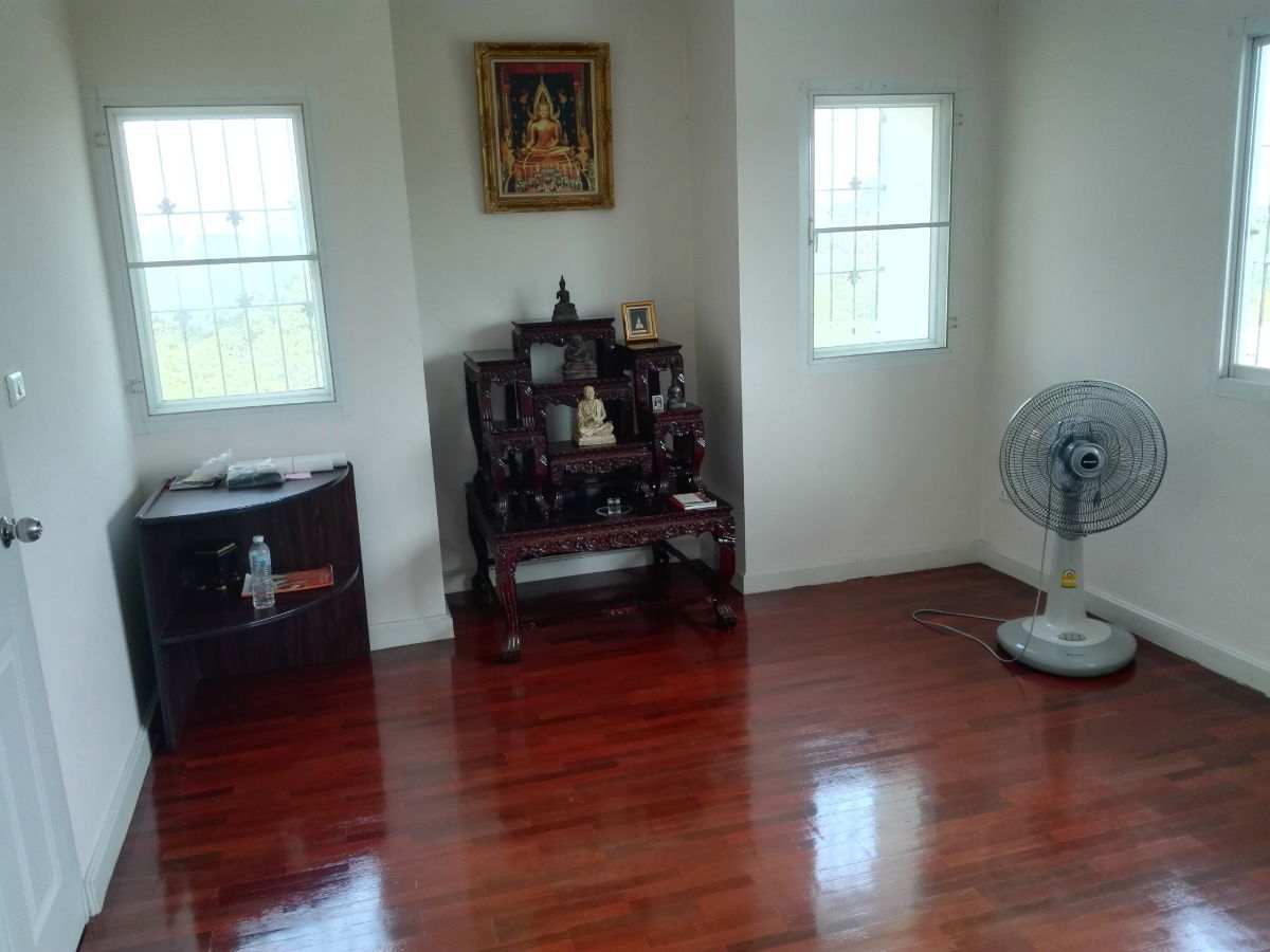 รูป ขายหรือเช่าบ้านอลิชาเพลส ซอยพุทธบูชา 36 ทาวน์เฮ้า 3 ชั้น หลังมุม เนื้อที่ 38.8 วา พื้นที่ใช้สอย 200 ตารางเมตร มี 3 ห้องนอน 3 ห้องน้ำ - รูปที่ 15/16