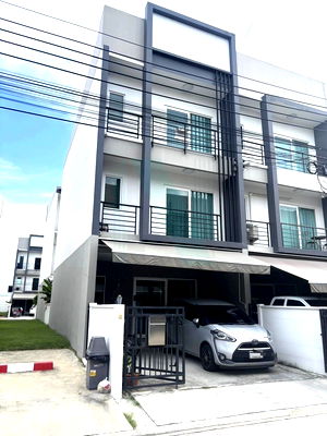 ทาวน์โฮม เขตประเวศ : 📌 ขายทาวน์เฮาส์ โครงการ บ้านกลางเมือง สวนหลวง 3 ชั้น 3 ห้องนอน 3 ห้องน้ำ