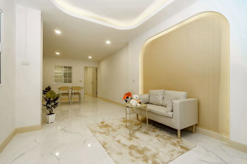 รูป ขายทาวน์เฮ้าส์รีโนเวทใหม่เอี่ยม หมู่บ้านบัวทอง 4 ทำเลทองใกล้ BTS สายสีม่วง เพียง 1.79 ล้านบาท  - รูปที่ 2/18