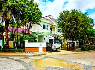 เช่าบ้านเดี่ยว ถนนสุขาภิบาล 5 : วัชรพล ทางด่วนเอกมัย-รามอินทรา 5นอน คฤหาสน์ใหญ่ 2หลัง ให้เช่า สุขาภิบาล5 เพลินนารี 120 ตร.วา แอร์9ตัว เฟอร์นิเจอร์บิ้วอินครบ หัวมุม