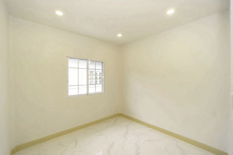 รูป ขายทาวน์เฮ้าส์รีโนเวทใหม่เอี่ยม หมู่บ้านบัวทอง 4 ทำเลทองใกล้ BTS สายสีม่วง เพียง 1.79 ล้านบาท  - รูปที่ 17/18