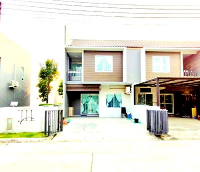 เช่าทาวน์โฮม แม็คโคร บางบัวทอง : วัดสามง่าม บางบัวทอง 7-Eleven บางบัวทอง 1กม. เช่าทาวน์โฮม 2 ชั้น 3 นอน 2 น้ำ จัดเต็มเฟอร์ฯ ของใช้ไฟฟ้า