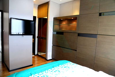 Condos for rent : 🎊 For Rent Condo VILLA SATHORN Building 1, Floor 17,2 bed room, Room size 90.00 sqm