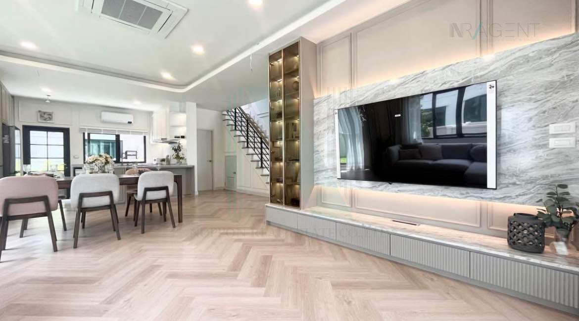 รูป 📌 ขายบ้านเดี่ยว โครงการ เซนโทร บางนา 2 ชั้น 4 ห้องนอน 5 ห้องน้ำ - รูปที่ 2/8