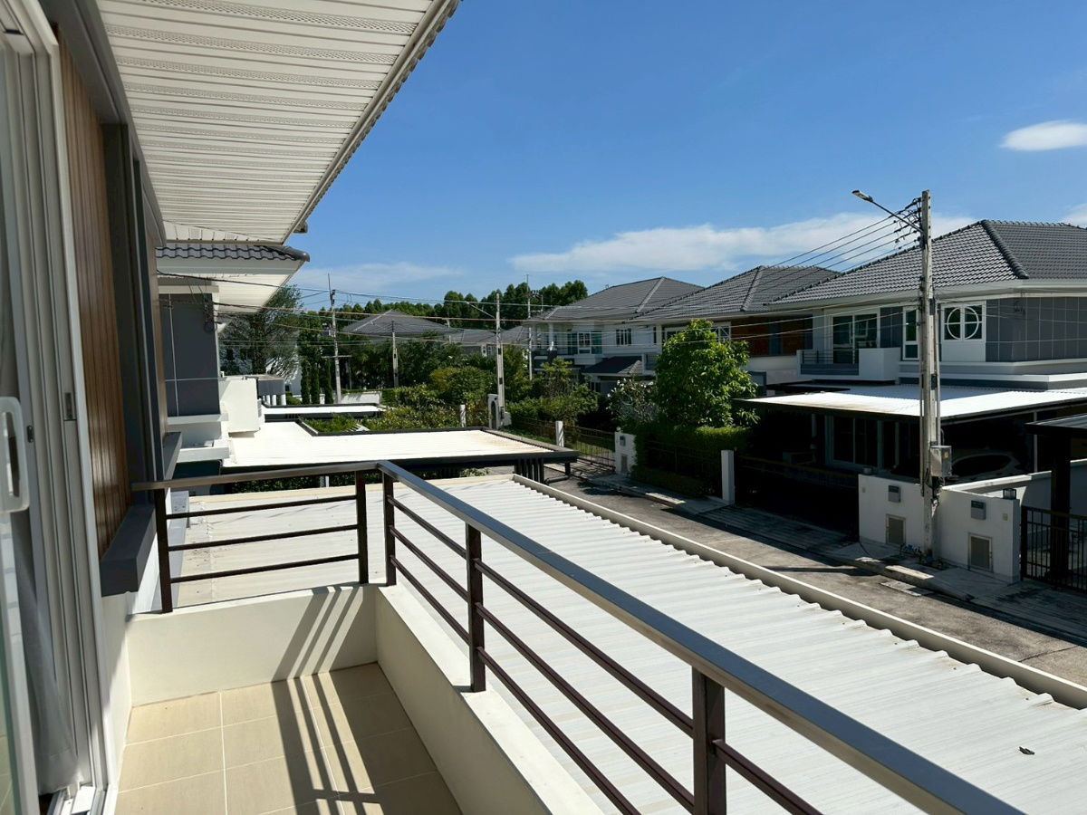 picture 🌳 Supalai Park Ville: 4BR Corner Home, Excellent Feng Shui, Fully Built-in, Near Central Chonburi ✨ Price Negotiable - 21/33