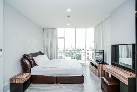 รูปภาพ The Room Sathorn - TanonPun near BTS Surasak Ready-to-move-in Condo at an Amazing Price!!