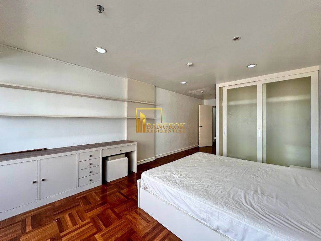 รูป Baan Suanpetch | 2 Bedroom Condo Near Em District - BR3332CD - รูปที่ 10/30