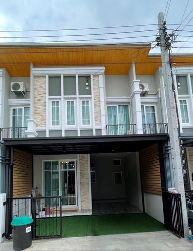 ให้เช่าบ้าน golden town รามอินทรา-คู้บอน อยู่ในซอยคู้บอน 27 แยก 17  