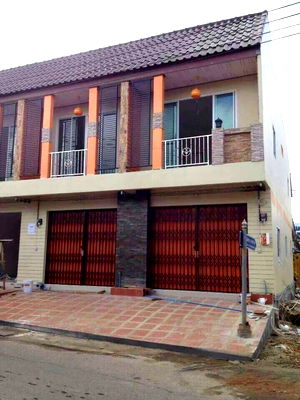 ทาวน์โฮม เซ็นทรัล เฟสติวัล หาดใหญ่ : ขายด่วน ทาวน์เฮาส์ 2 ชั้น พิกัดภาสว่าง พื้นที่ 20.25 ตารางวา 2 ห้องนอนขาย 3.4 ล้านบาท