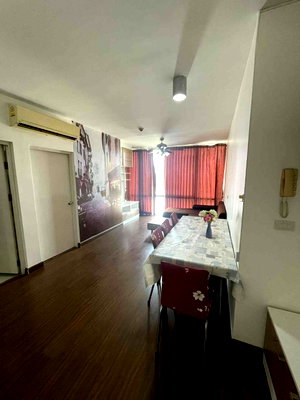 Condos for rent : Room for rent (The Iris Condo)