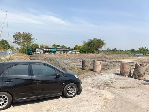 ให้เช่าที่ดิน 5 ไร่  สำหรับแบ่งเป็นพื้นที่ค้าขาย ทำรีสอร์ท บ่อตกปลา ให้สัญญาเช่าระยะยาว