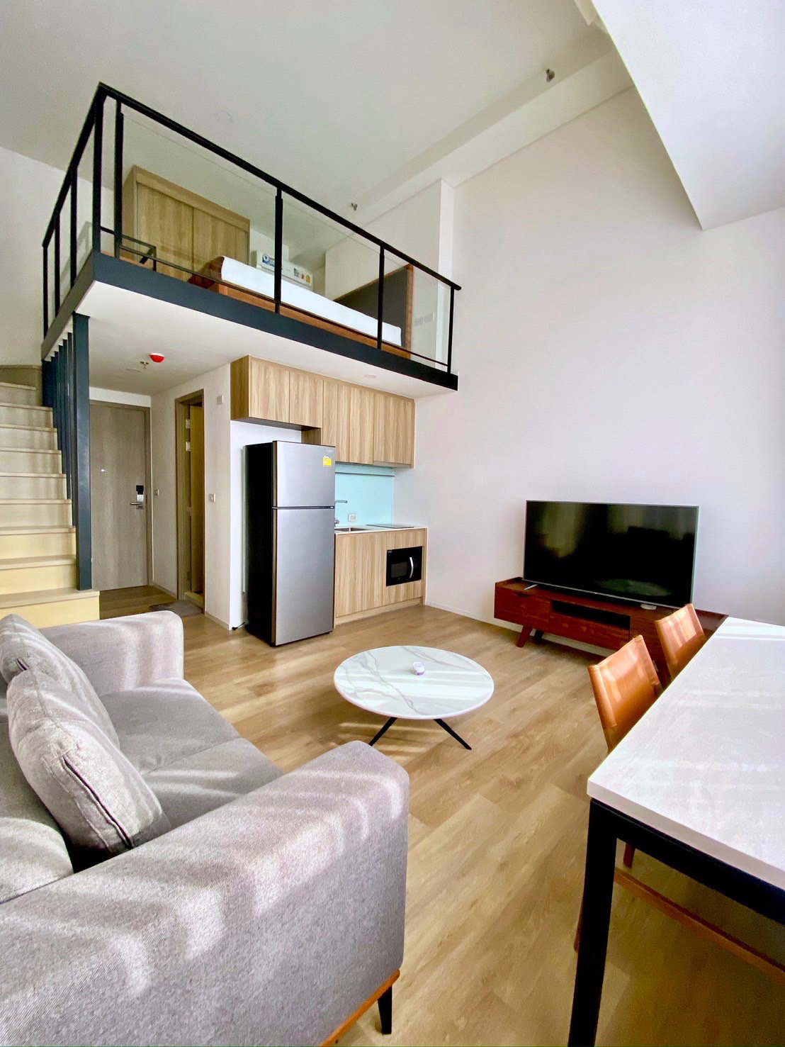 ปล่อยเช่า Siamese Sukhumvit 87 ห้อง Duplex  ห้องตกแต่งพร้อมเข้าอยู่  25,000 บาท **ต่อรองได้ 