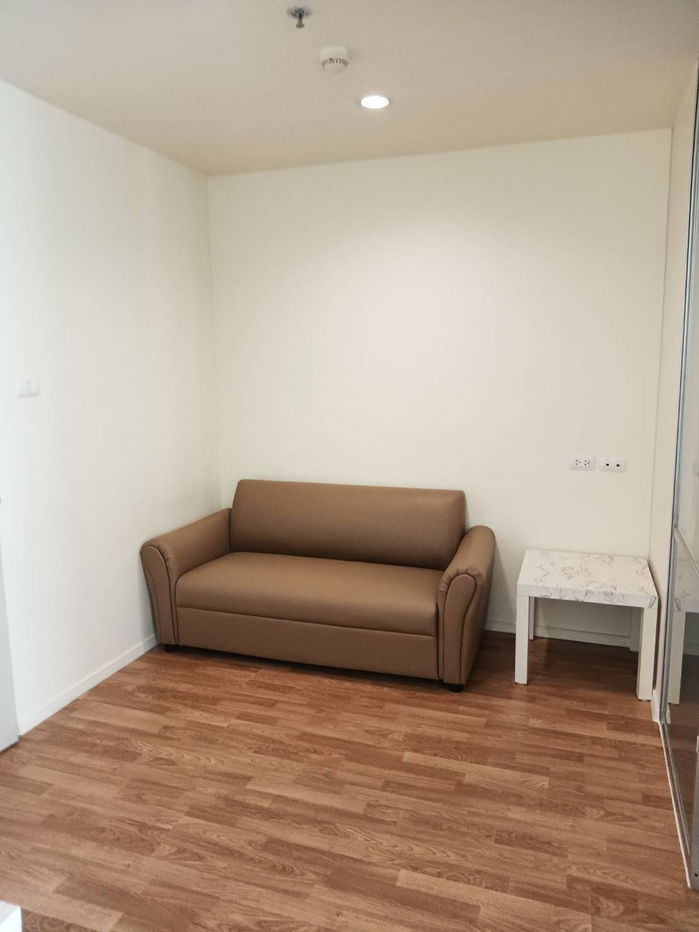 รูป ลุมพินี นวมินทร์-ศรีบูรพา ตึก C2 ชั้น 9 วิวสวน ห้อง 26 ตร.ม. ค่าเช่า 6,500 เฟอร์ครบ - รูปที่ 1/9