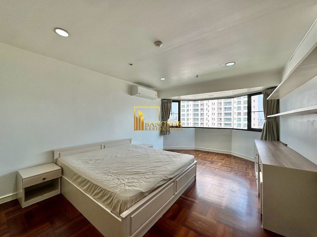 รูป Baan Suanpetch | 2 Bedroom Condo Near Em District - BR3332CD - รูปที่ 8/30