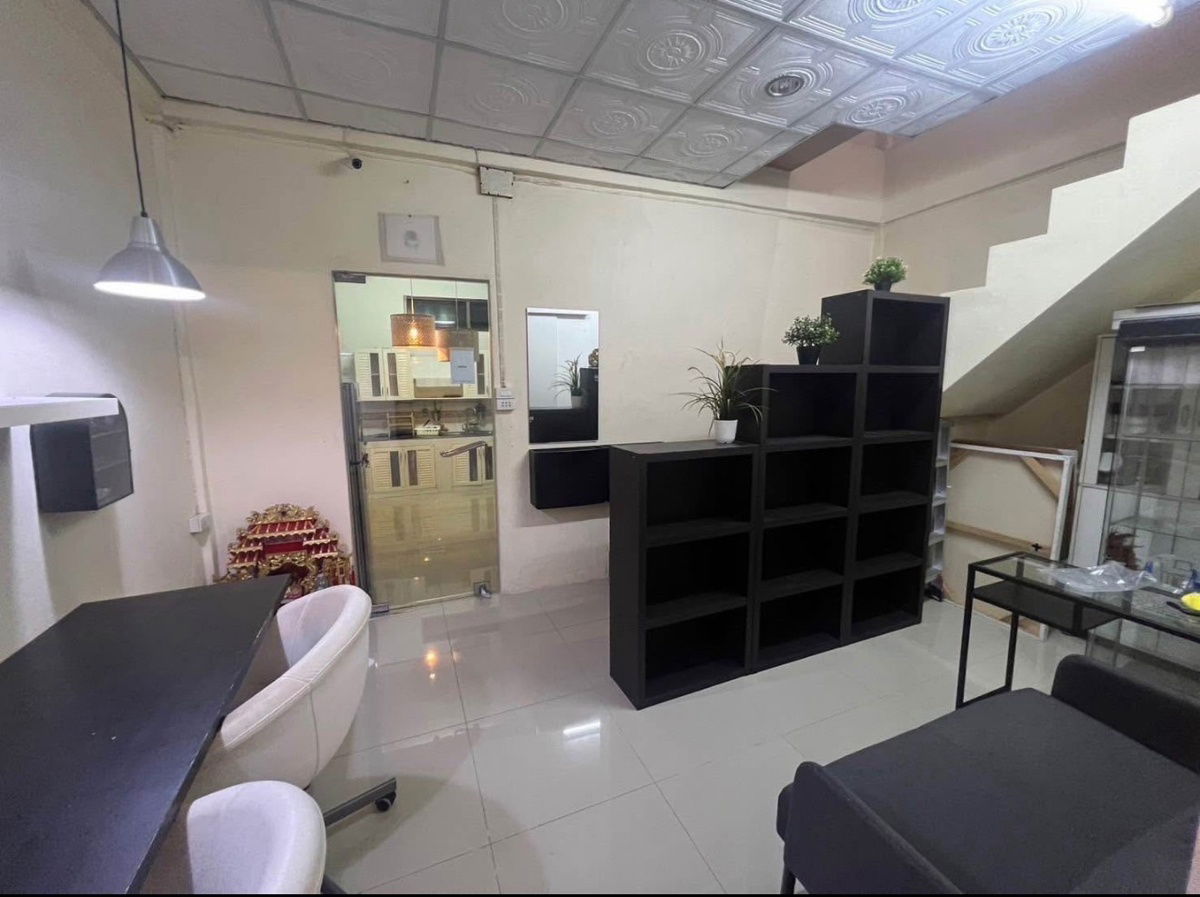 รูป 🏘️ให้เช่าทาวน์โฮม ประชาชื่น 14 ขนาด 25 ตารางวา 3ห้องนอน 2ห้องน้ำ ราคา 17,000 บาท โทร 0958195559 - รูปที่ 7/10