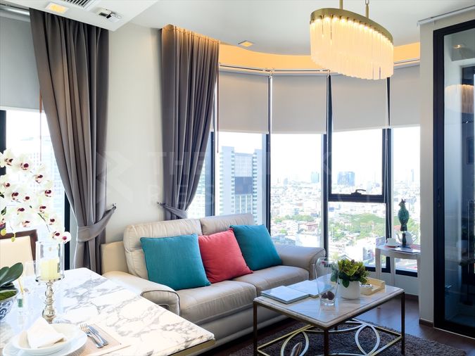 Ideo Q Victory near BTS Victory Monument Don’t miss out!! Rare units