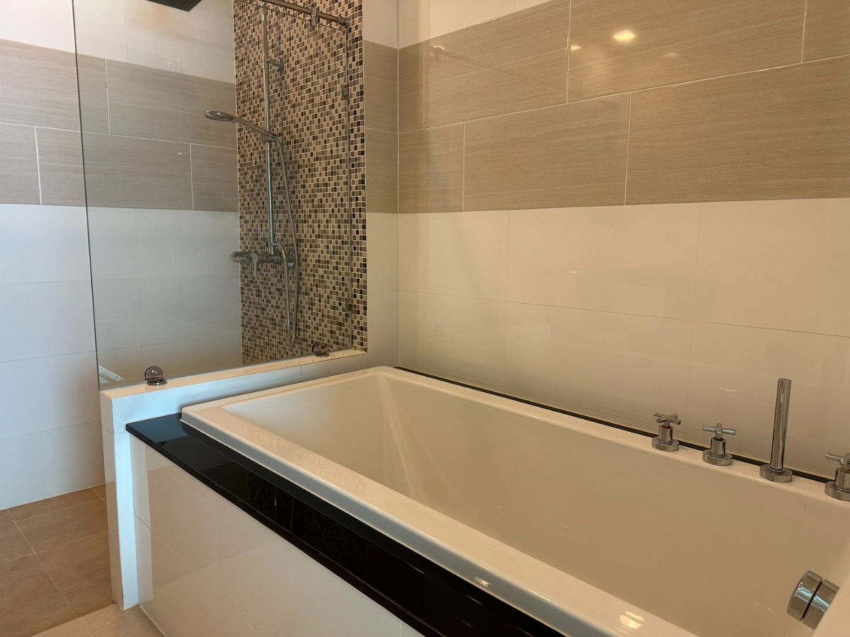 รูป คอนโดสไตล์รีสอร์ท "วิวดีที่สุด" พร้อมหาดส่วนตัว! บิ้วท์อินใหม่ทั้งห้อง ได้วิวทะเล 2 ห้องนอน 95 ตร.ม. - รูปที่ 22/29