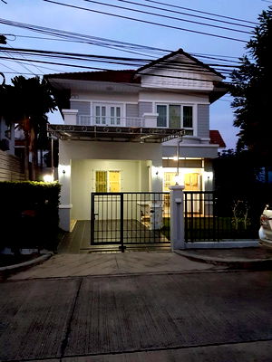 บ้านเดี่ยวให้เช่า : 🏡✨ ให้เช่าบ้านเดี่ยว Perfect Place รามคำแหง 164 (Park Zone) บ้านสวยพร้อมอยู่ ทำเลดี บรรยากาศร่มรื่น เงียบสงบ พร้อมเฟอร์นิเจอร์และเครื่องใช้ไฟฟ้าครบ