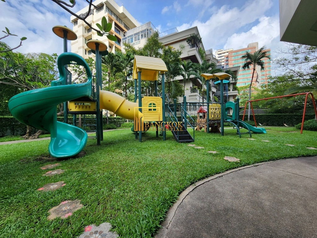 รูป Baan Suanpetch | 2 Bedroom Condo Near Em District - BR3332CD - รูปที่ 23/30