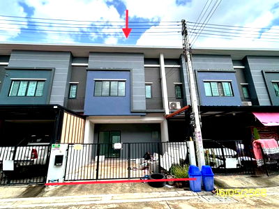 ทาวน์โฮม ปทุมธานี : ทาวน์เฮ้าส์ สำหรับขาย เดอะ พาเลต รังสิต-คลองสอง คลองสอง คลองหลวง ปทุมธานี