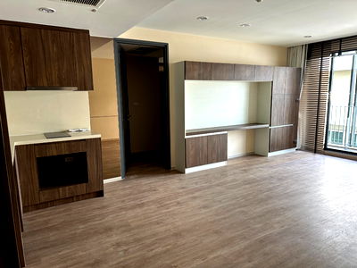 Condos for sale : FOR Sell-- 1 BEDROOM 61 SQ.M -- READY TO MOVE IN -- CALL NOW 094-641-5974