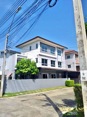 เช่าบ้านเดี่ยว สายไหม 83 : 💛ให้เช่าบ้านเดี่ยว 3 ชั้น💛 ไซต์ใหญ่พิเศษ พื้นที่ 75 ตรว. หมู่บ้านคาซ่าแกรนด์สุขาภิบาล5  เฟอร์นิเจอร์ครบ