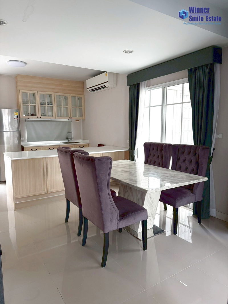 ทาวน์โฮมให้เช่า : 🔥เช่าทาวน์โฮม ใกล้เมกาบางนา เดอะ วิลเลจ บางนา วงแหวนฯ 3 หลังมุม เฟอร์ฯ ครบ